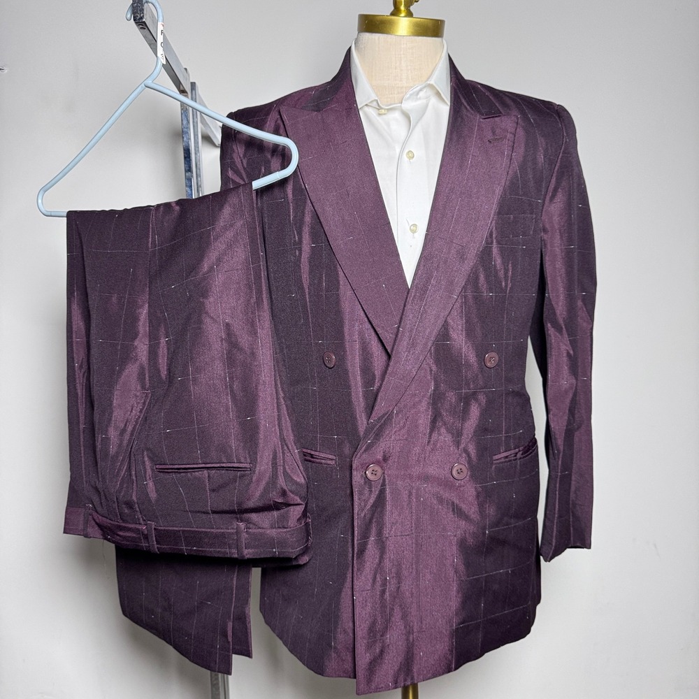 Primo 2-Piece Suit Mens 38R 33x28 Purple Sharkskin Double Breasted Peak Lapel